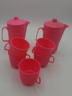 Vintage 60s Cups and Pitcher Play Set 6 Cups and 2 Pitchers